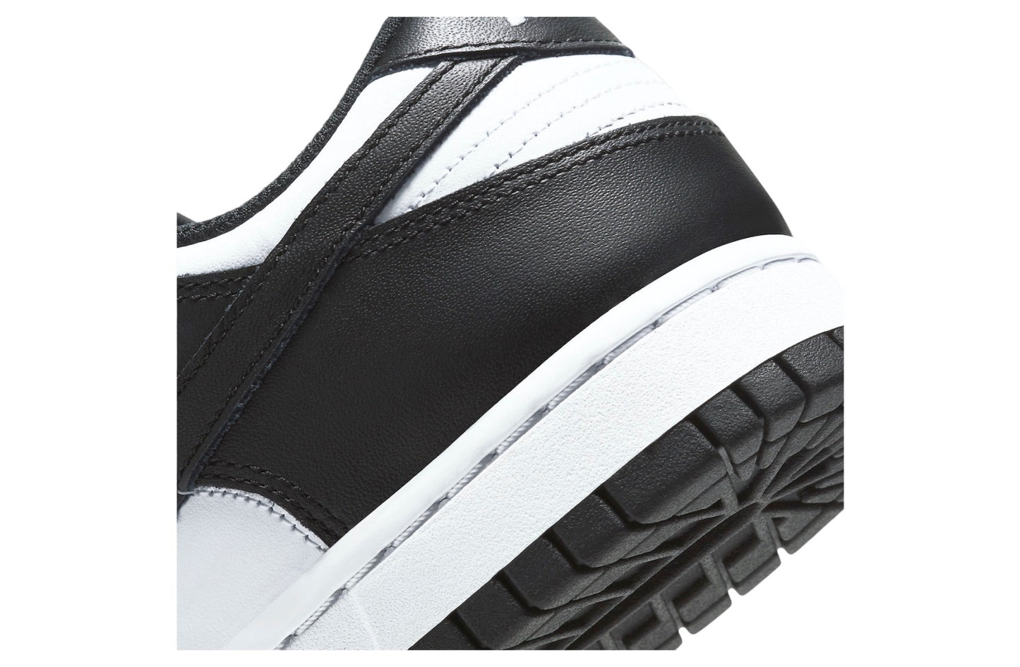 Nike Dunk Low White / Black (Panda)