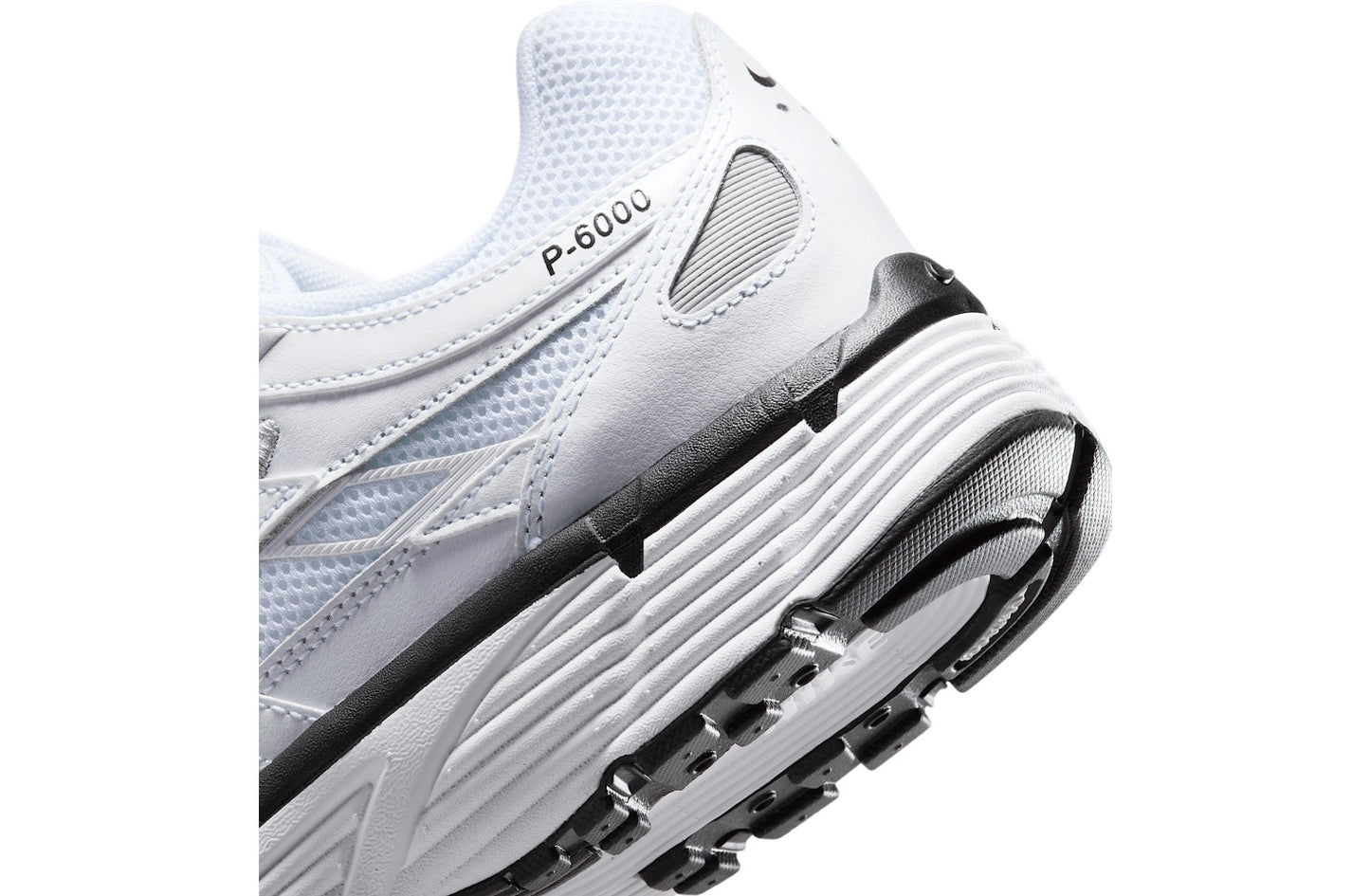 Nike P-6000 White / Metallic Silver / Black