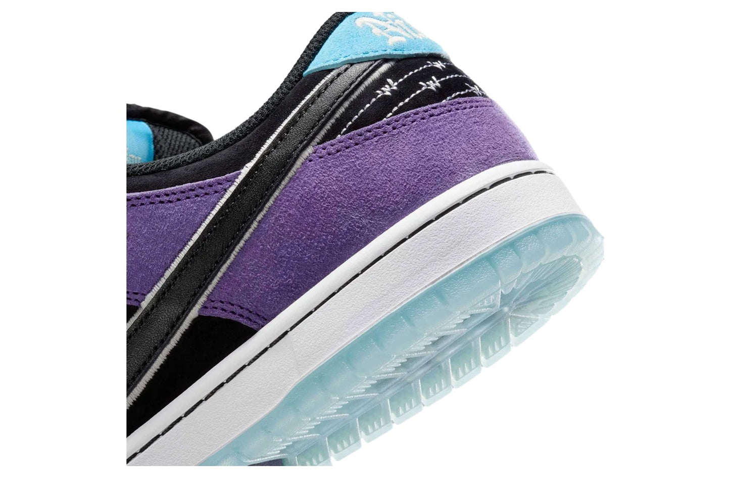 Hayley Wilson x Nike SB Dunk Low Court Purple / White