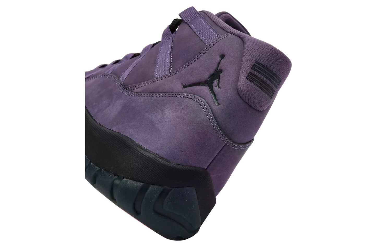 Air Jordan 11 Mojave