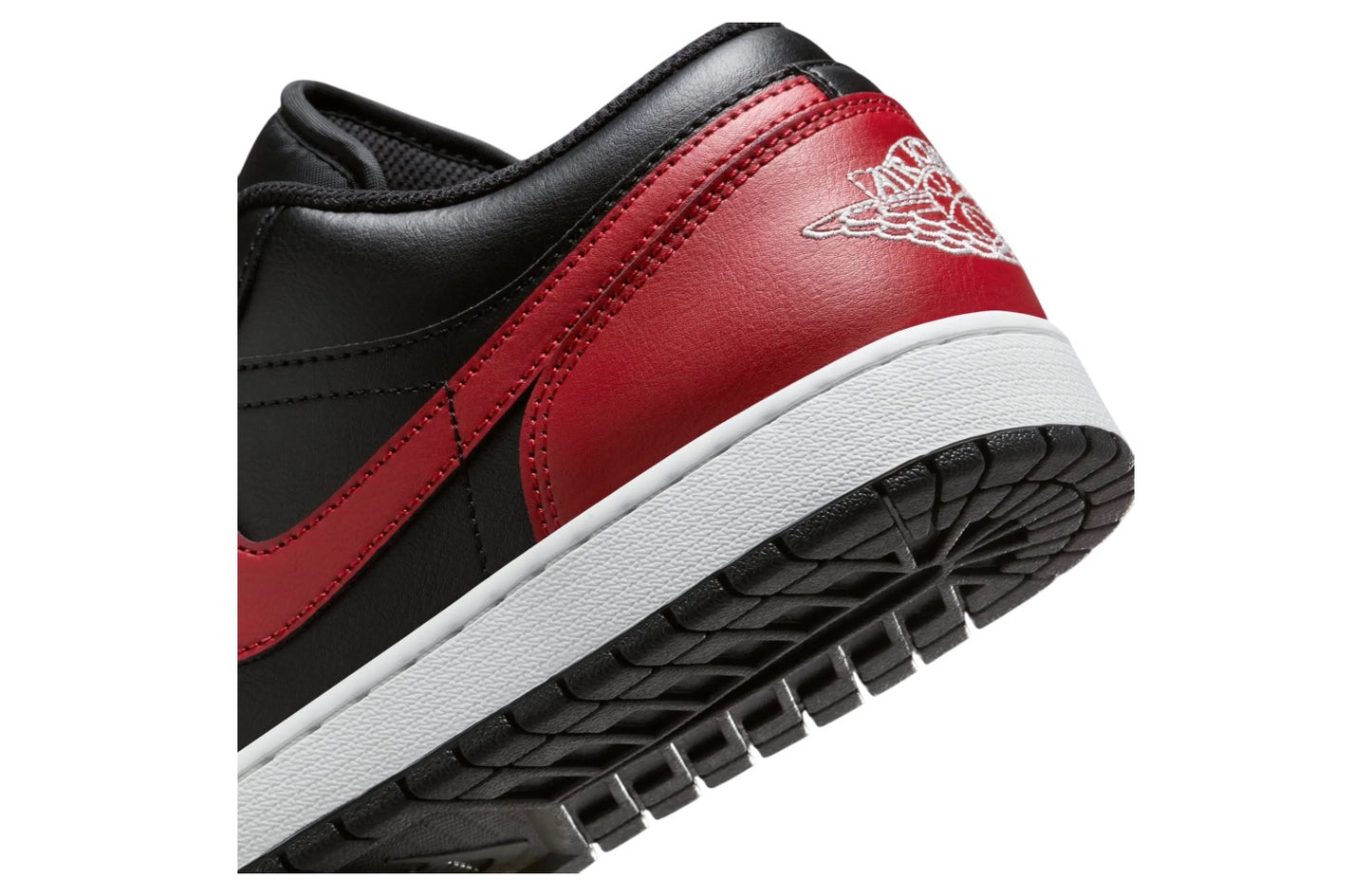 Air Jordan 1 Low Bred 2025