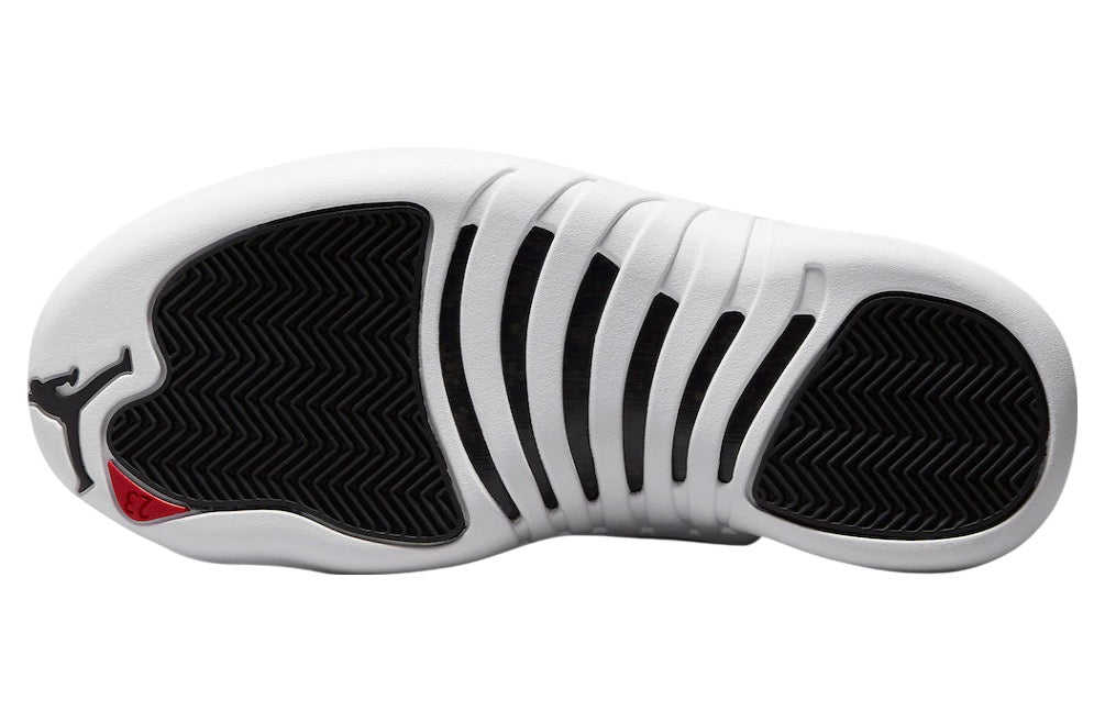 Air Jordan 12 Playoffs 2022