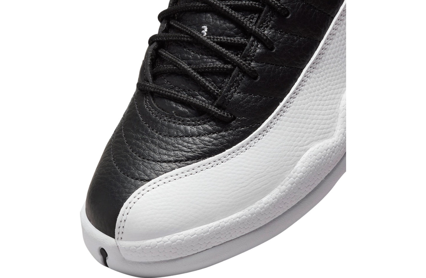 Air Jordan 12 Playoffs 2022