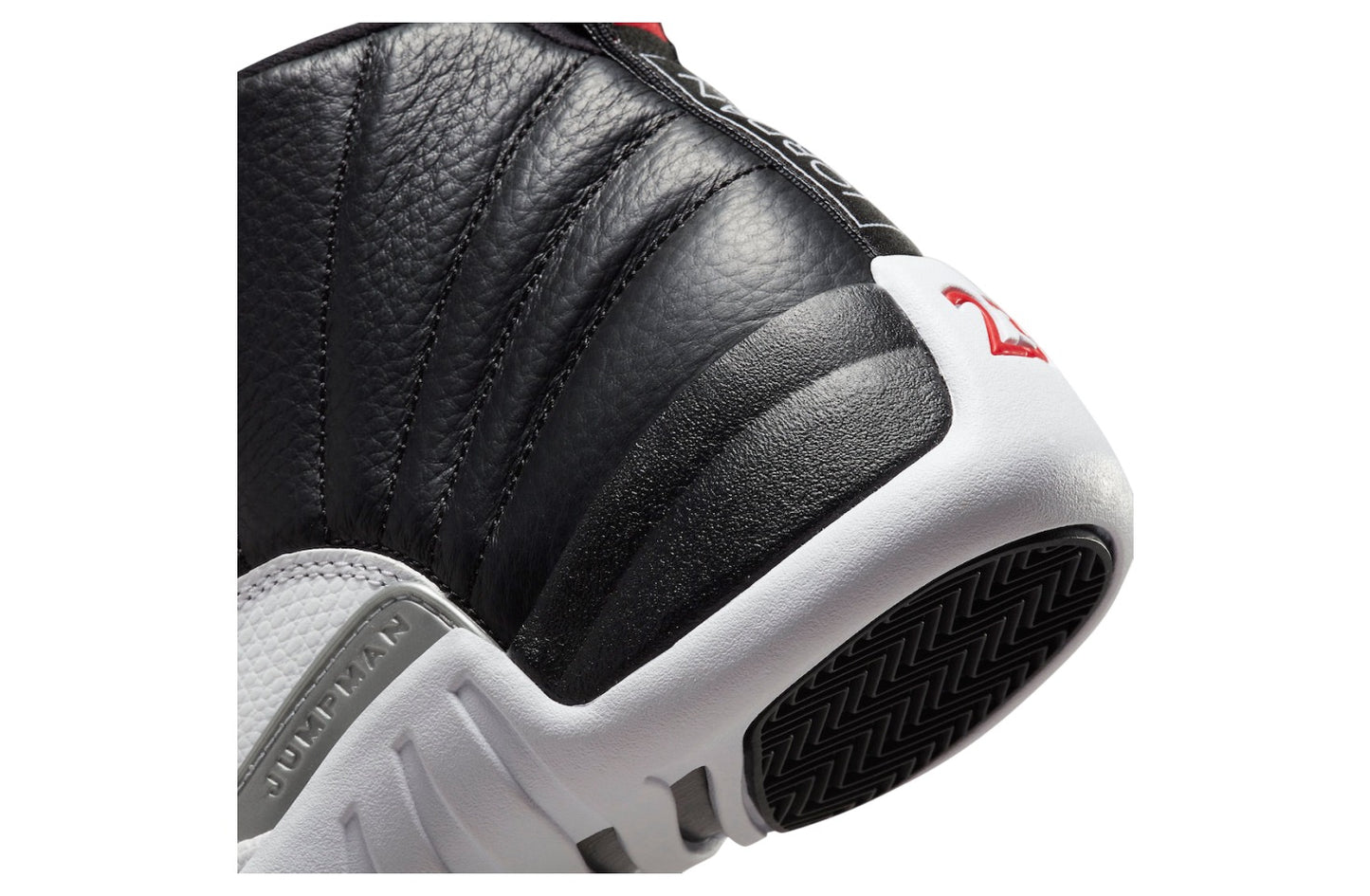 Air Jordan 12 Playoffs 2022