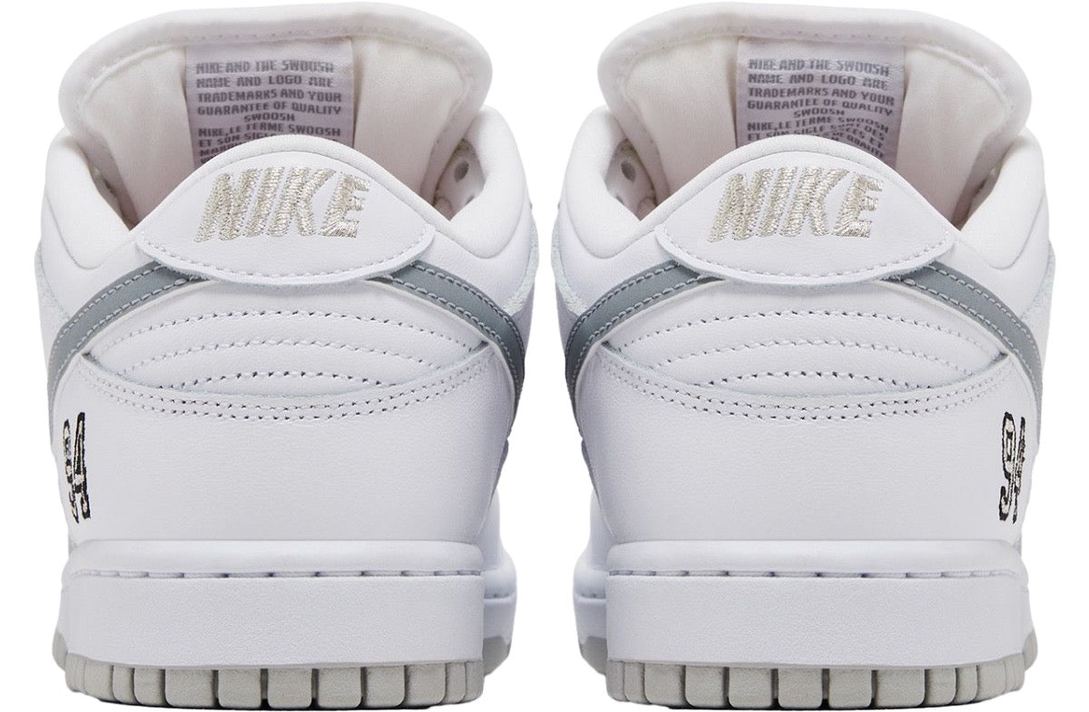 Supreme x Nike SB Dunk Low White / Metallic Silver-White