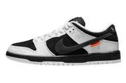 TIGHTBOOTH x Nike SB Dunk Low