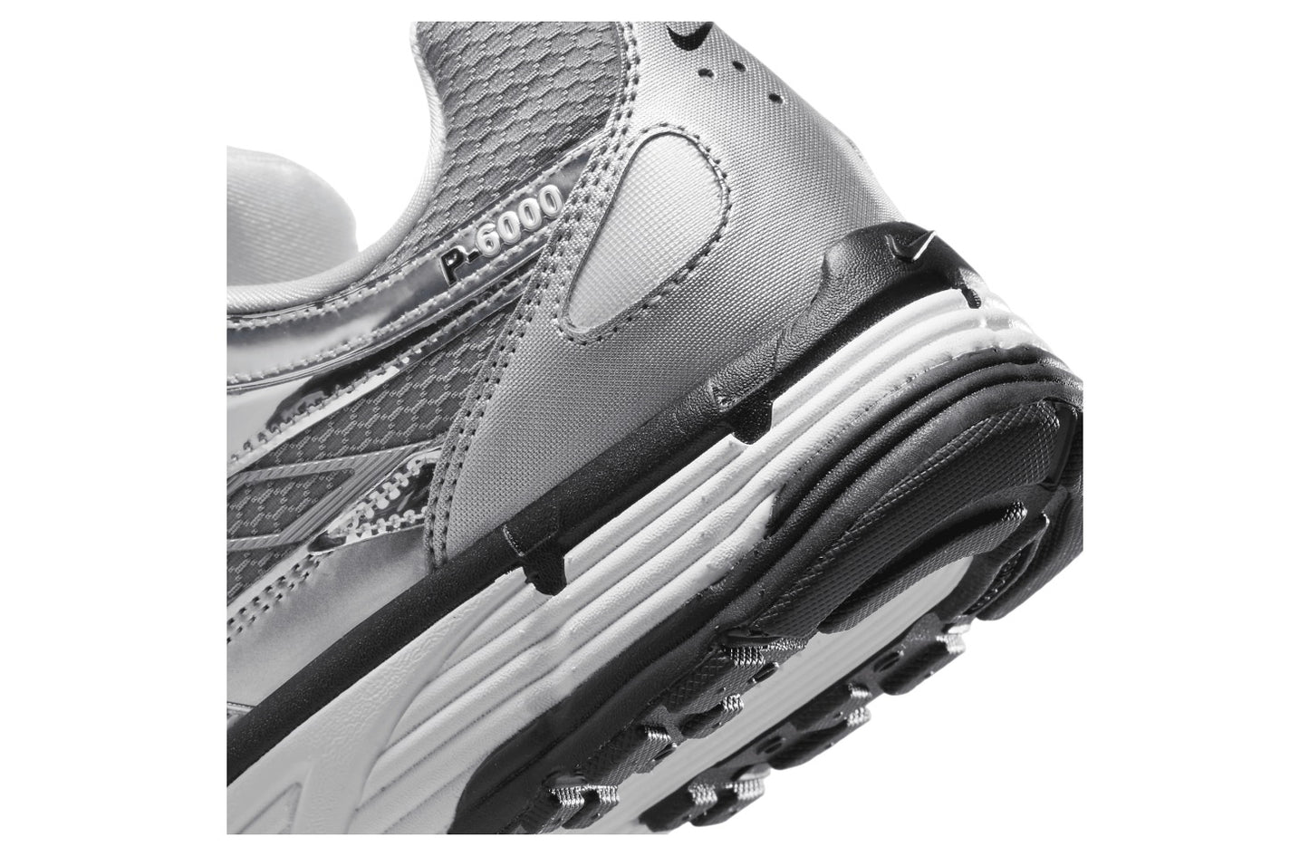 Nike P-6000 Metallic Silver / Sail