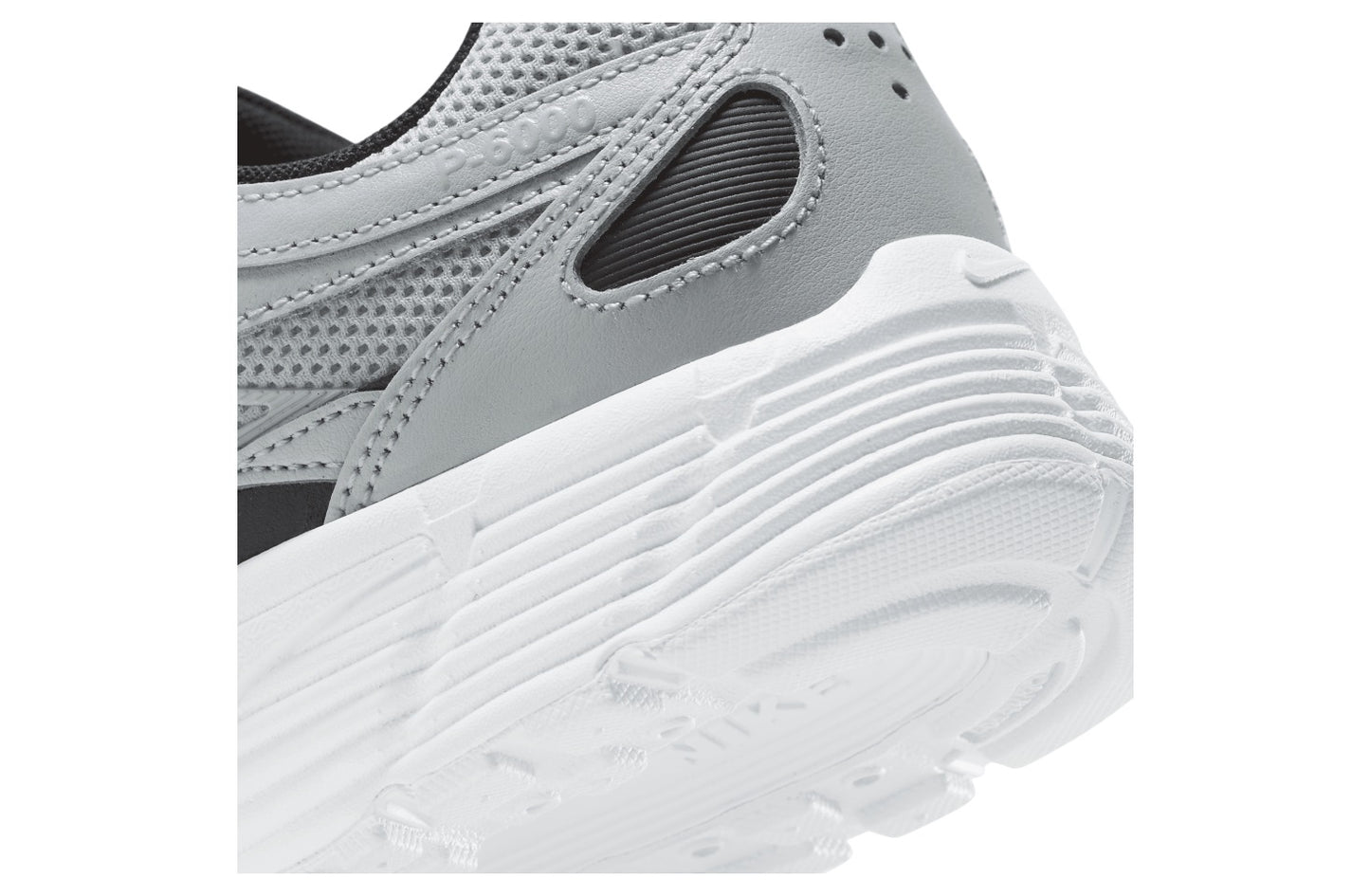 Nike P-6000 Pure Platinum / Black