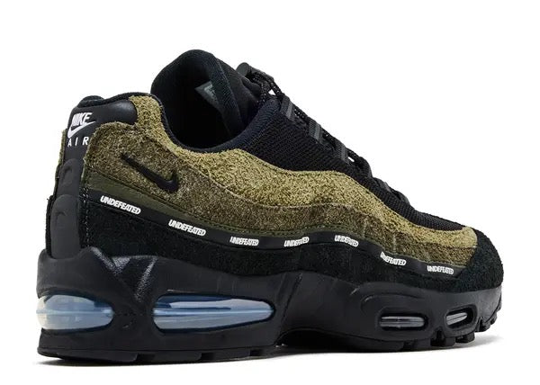 Undefeated x Nike Air Max 95 Medium Olive / Black