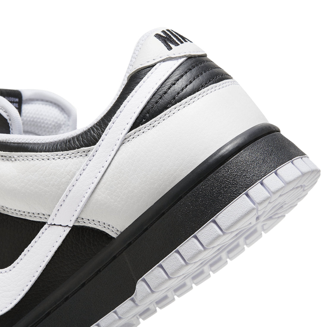 Nike Dunk Low Reverse Panda