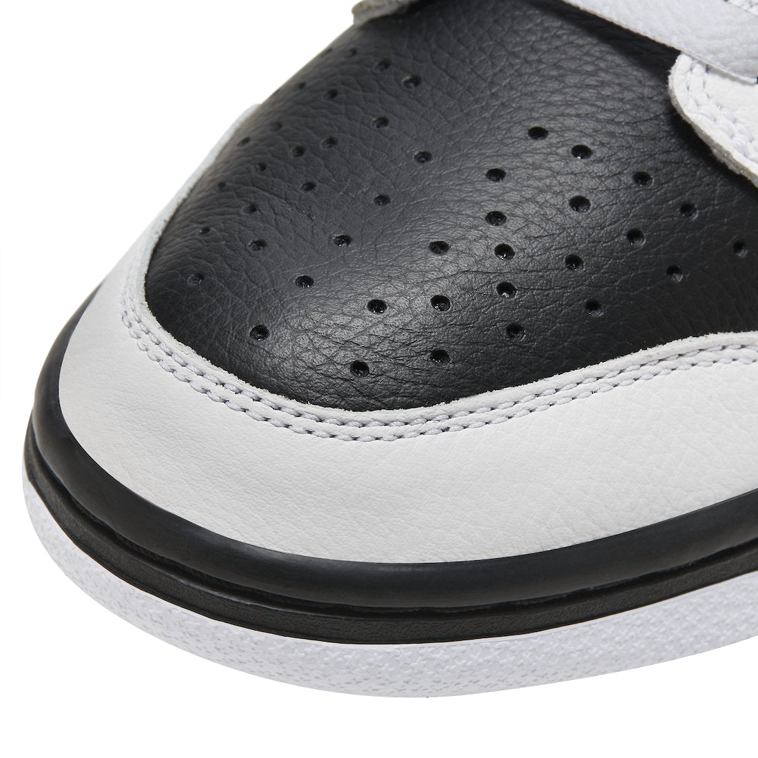 Nike Dunk Low Reverse Panda