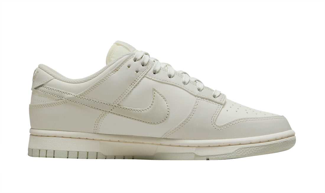 Nike Dunk Low Light Bone (WMNS)