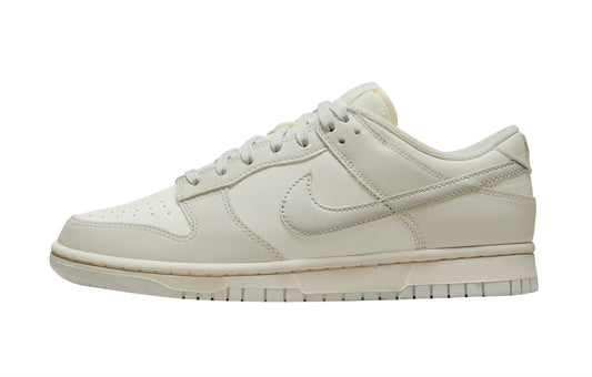 Nike Dunk Low Light Bone (WMNS)